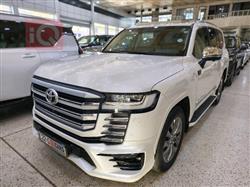 تۆیۆتا لاند کروزەر